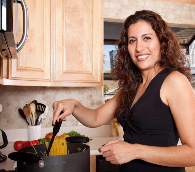 como ganhar dinheiro da cozinha de casa